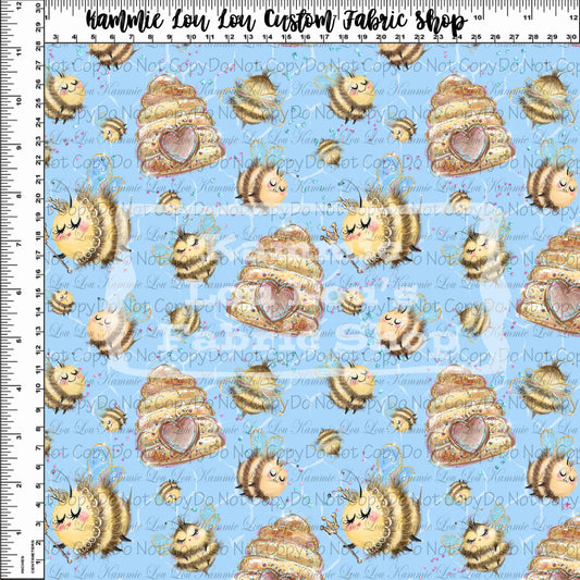 R116 : Queen Bee - Blue Bees