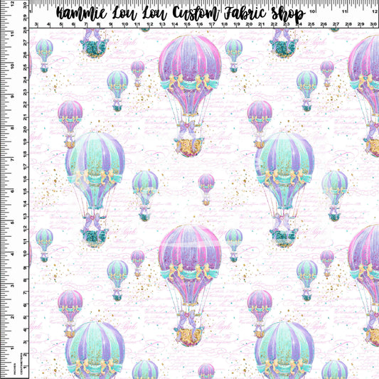 R120 - Whimsical Carousel Balloon Ride - Small Scale - White